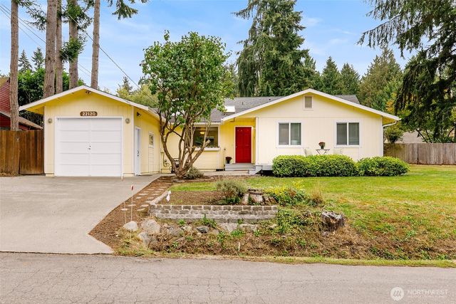22120 Sea Vista NE, Poulsbo, WA 98370