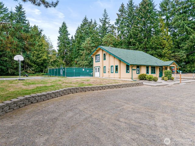 22120 Sea Vista NE, Poulsbo, WA 98370