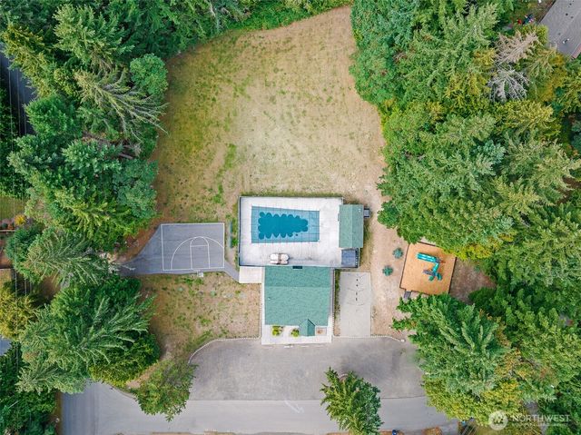 22120 Sea Vista NE, Poulsbo, WA 98370