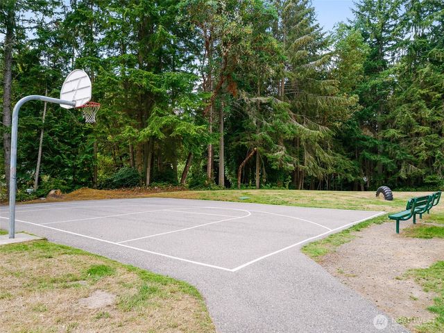 22120 Sea Vista NE, Poulsbo, WA 98370