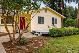 22120 Sea Vista NE, Poulsbo, WA 98370