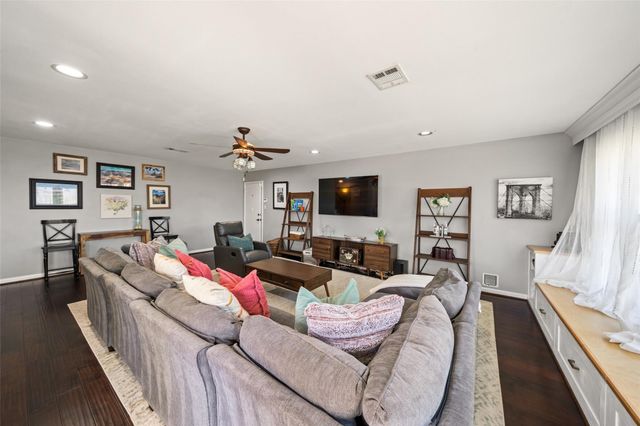 5818 Verdome Lane, Houston, TX 77092