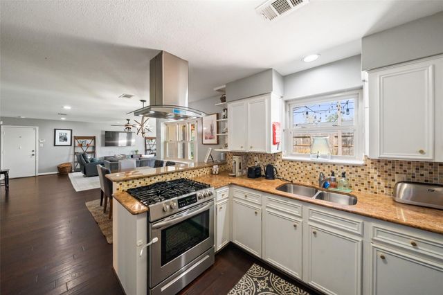 5818 Verdome Lane, Houston, TX 77092