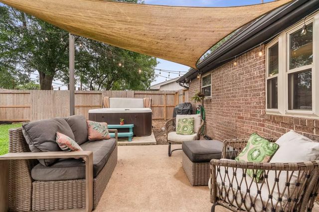 5818 Verdome Lane, Houston, TX 77092