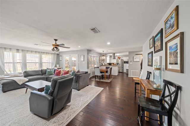 5818 Verdome Lane, Houston, TX 77092