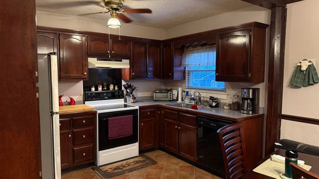 128 Cherry Road, Berea, KY 40403