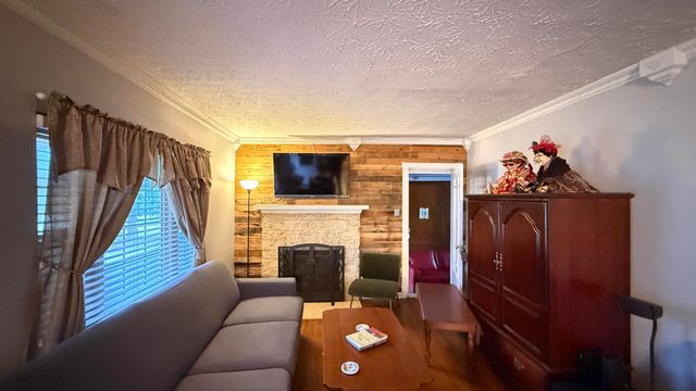 128 Cherry Road, Berea, KY 40403