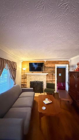 128 Cherry Road, Berea, KY 40403