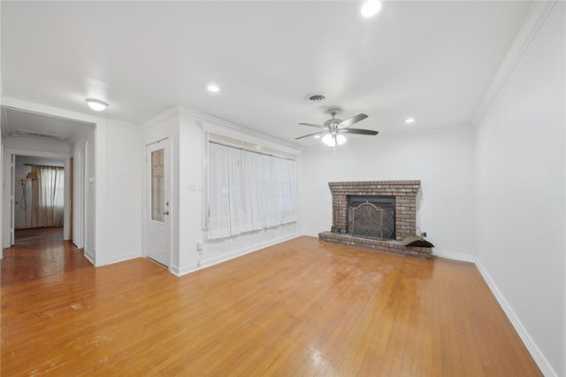 5 Ramey Circle, Houston, TX 77075