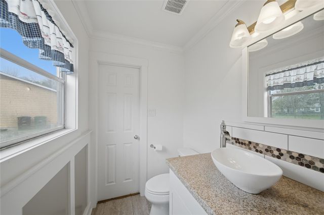 5 Ramey Circle, Houston, TX 77075