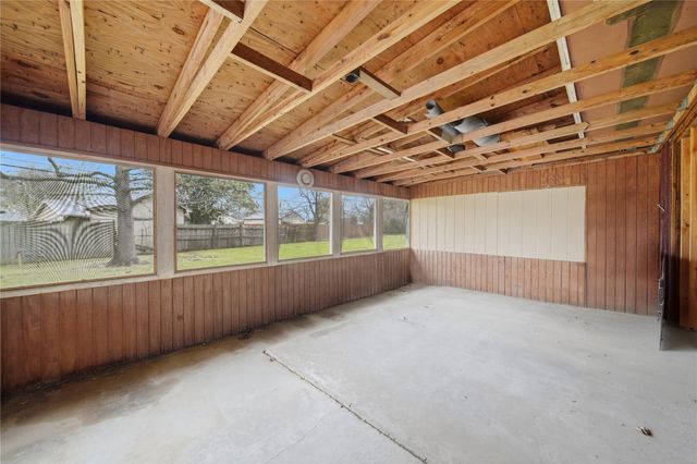 5 Ramey Circle, Houston, TX 77075