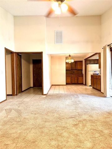 10325 Exter Avenue, Yukon, OK 73099