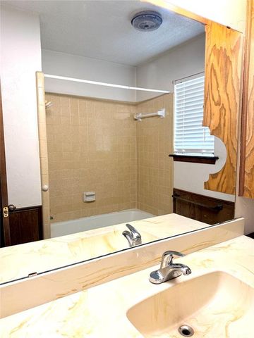 10325 Exter Avenue, Yukon, OK 73099