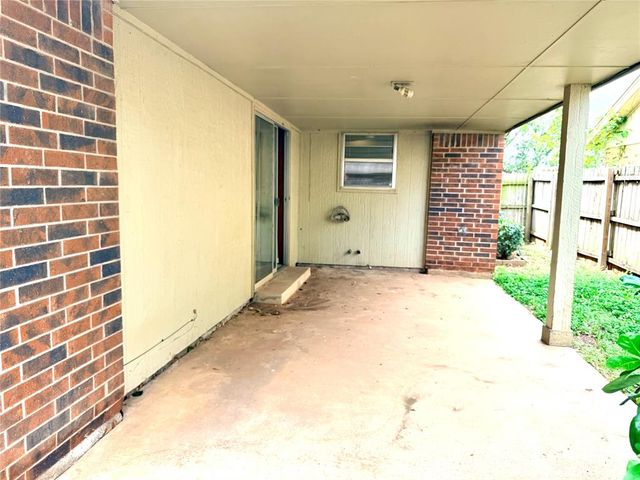 10325 Exter Avenue, Yukon, OK 73099