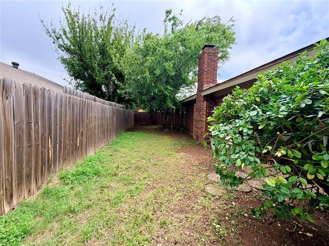 10325 Exter Avenue, Yukon, OK 73099