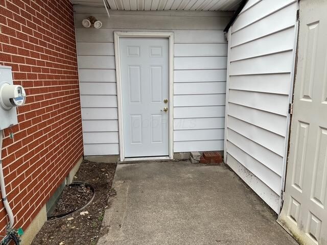 6137 AMBLESIDE Drive, Columbus, OH 43229