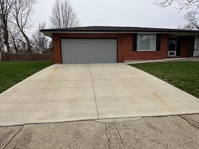 6137 AMBLESIDE Drive, Columbus, OH 43229