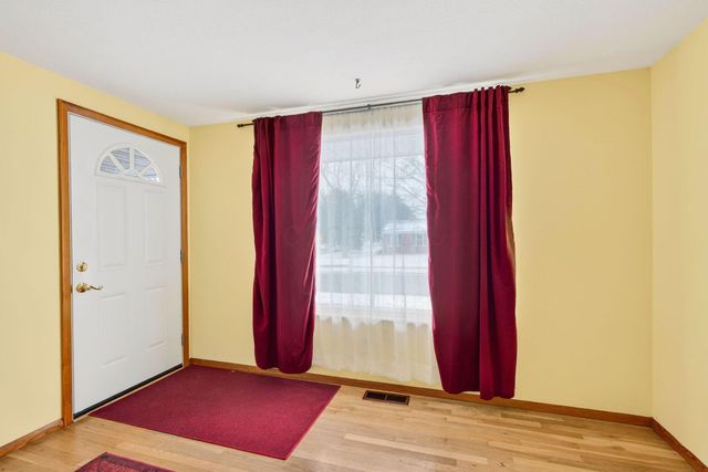 6137 AMBLESIDE Drive, Columbus, OH 43229