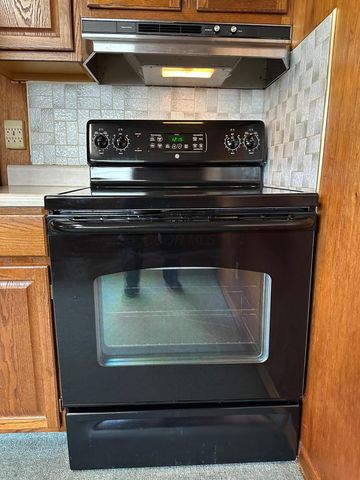 6137 AMBLESIDE Drive, Columbus, OH 43229