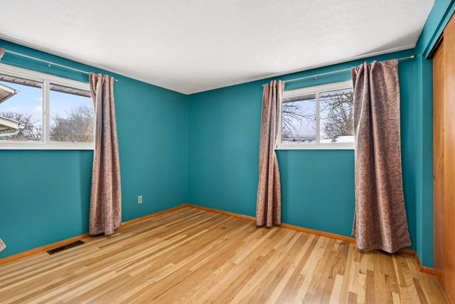 6137 AMBLESIDE Drive, Columbus, OH 43229