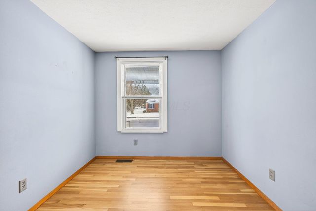 6137 AMBLESIDE Drive, Columbus, OH 43229