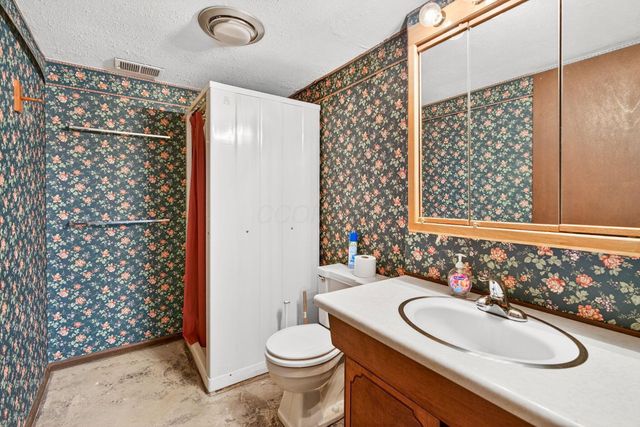 6137 AMBLESIDE Drive, Columbus, OH 43229