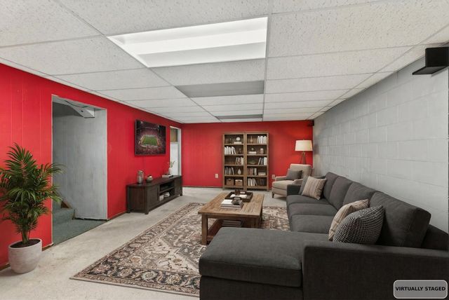 6137 AMBLESIDE Drive, Columbus, OH 43229