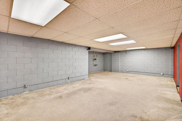 6137 AMBLESIDE Drive, Columbus, OH 43229