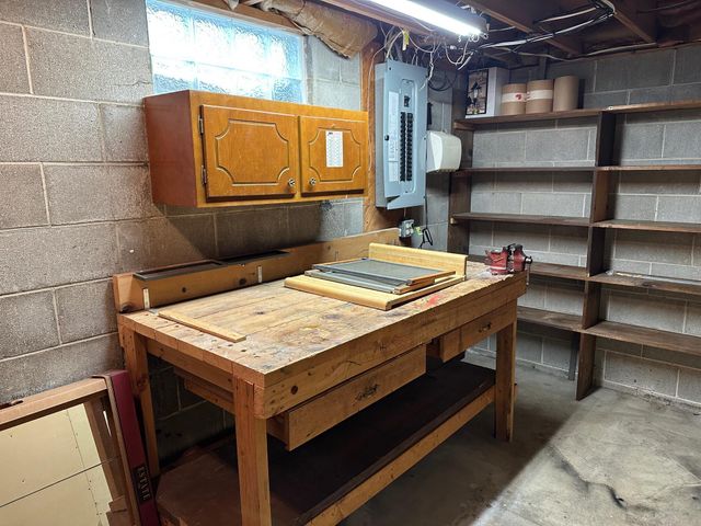 6137 AMBLESIDE Drive, Columbus, OH 43229