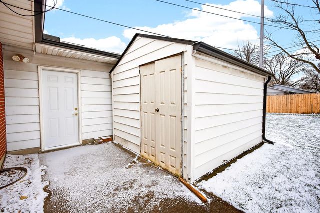 6137 AMBLESIDE Drive, Columbus, OH 43229