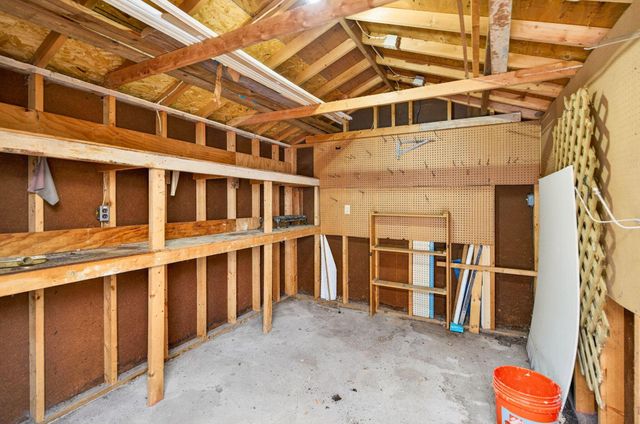 6137 AMBLESIDE Drive, Columbus, OH 43229