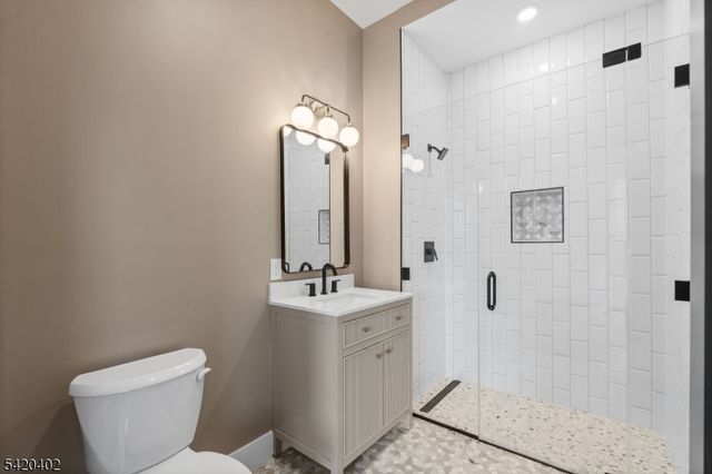 21 Lincoln Park 203, Newark City, NJ 07102