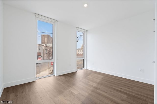 21 Lincoln Park 203, Newark City, NJ 07102