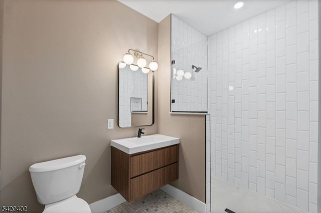 21 Lincoln Park 203, Newark City, NJ 07102