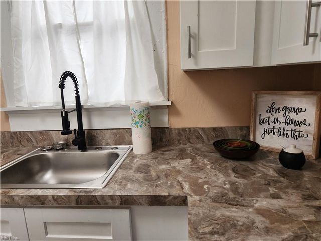 1915 Prentis AVE, Portsmouth, VA 23704