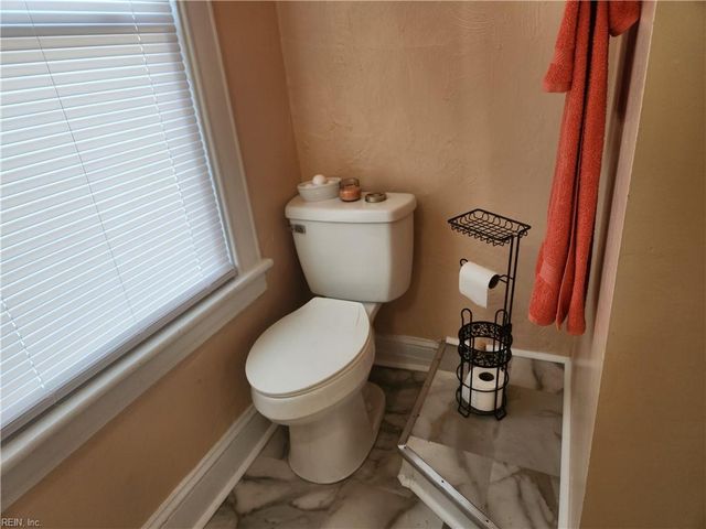 1915 Prentis AVE, Portsmouth, VA 23704