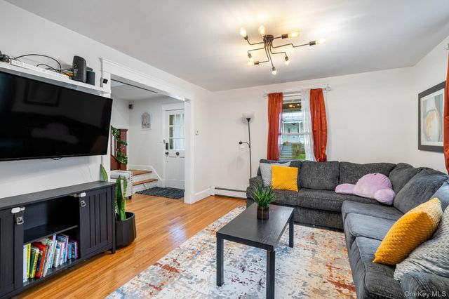 41 W Chester Street, Kingston, NY 12401