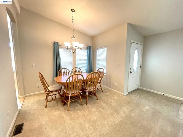 209 Santa Susana, San Leandro, CA 94579