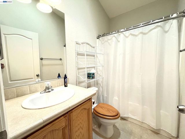209 Santa Susana, San Leandro, CA 94579
