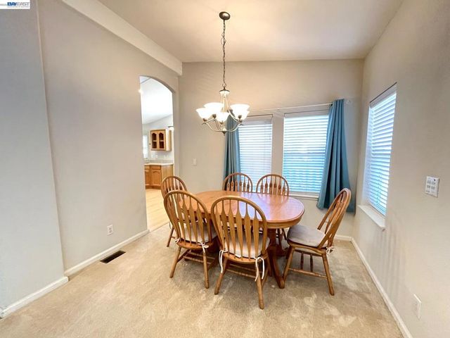 209 Santa Susana, San Leandro, CA 94579