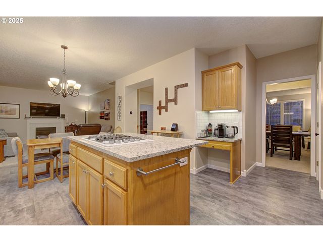 58812 EVERGREEN Loop, St Helens, OR 97051