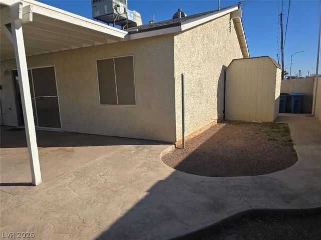 6676 Fredonia Drive, Las Vegas, NV 89108