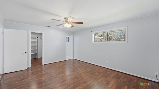 1268 W Lakeside Drive, Canyon Lake, TX 78133