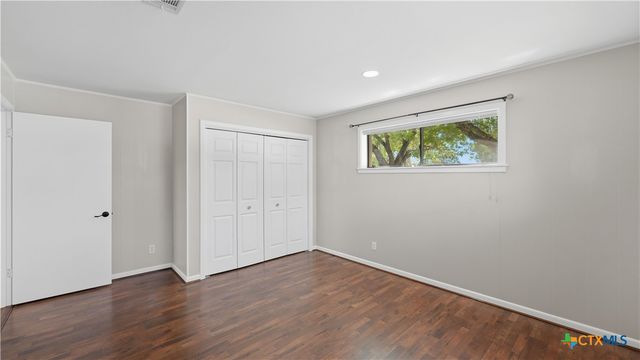 1268 W Lakeside Drive, Canyon Lake, TX 78133