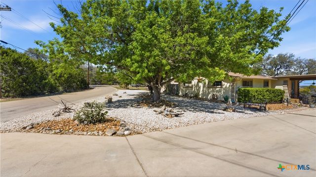 1268 W Lakeside Drive, Canyon Lake, TX 78133