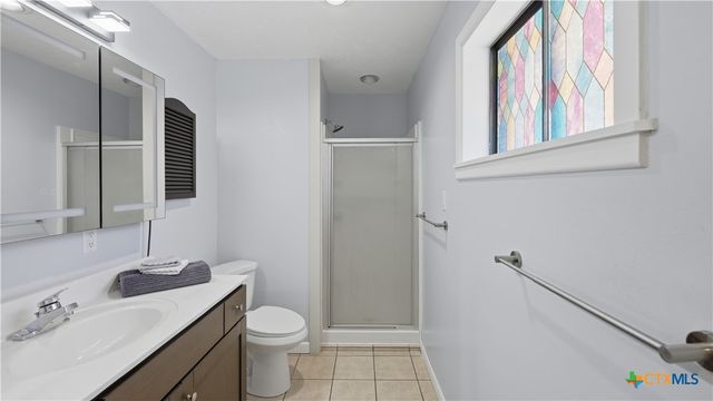 1268 W Lakeside Drive, Canyon Lake, TX 78133