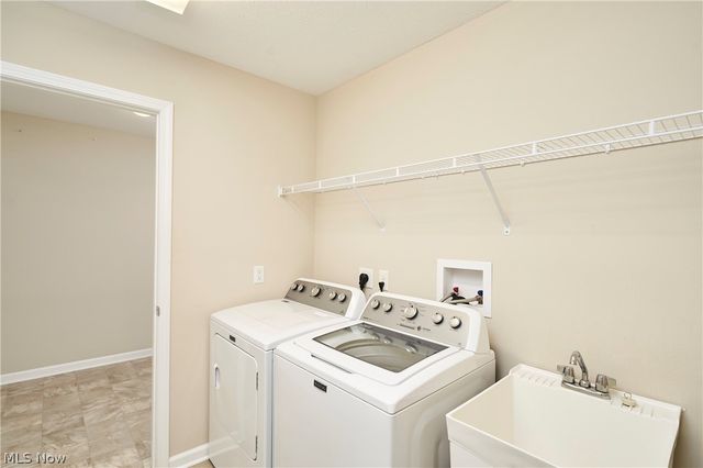 1915 Woods Drive, Streetsboro, OH 44241