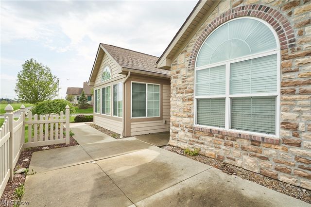 1915 Woods Drive, Streetsboro, OH 44241