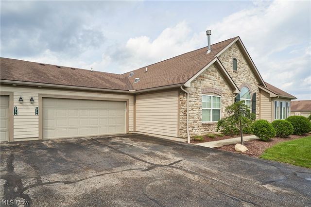 1915 Woods Drive, Streetsboro, OH 44241