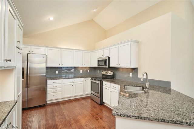 1915 Woods Drive, Streetsboro, OH 44241